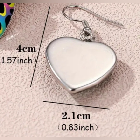 2/30$ Or 3/$35 Colorful Leopard Heart Preppy Mobwife Crystal GlassEarrings(#082) - Picture 2 of 5